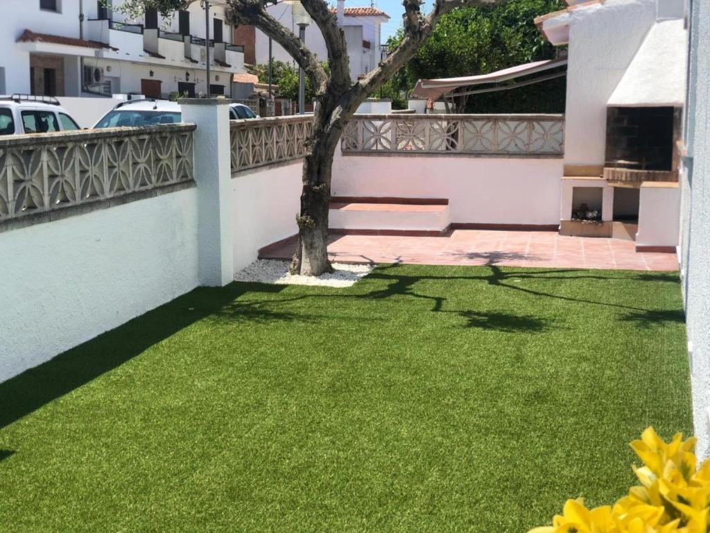 Casa en planta baja con jardín y piscina comunitaria en una zona tranquila de L'Escala - HISP-7-14 - 3
