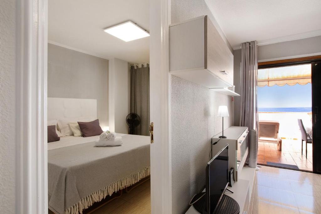 Las Fuentes — Hotel rooms in Los Cristianos, Canary Islands