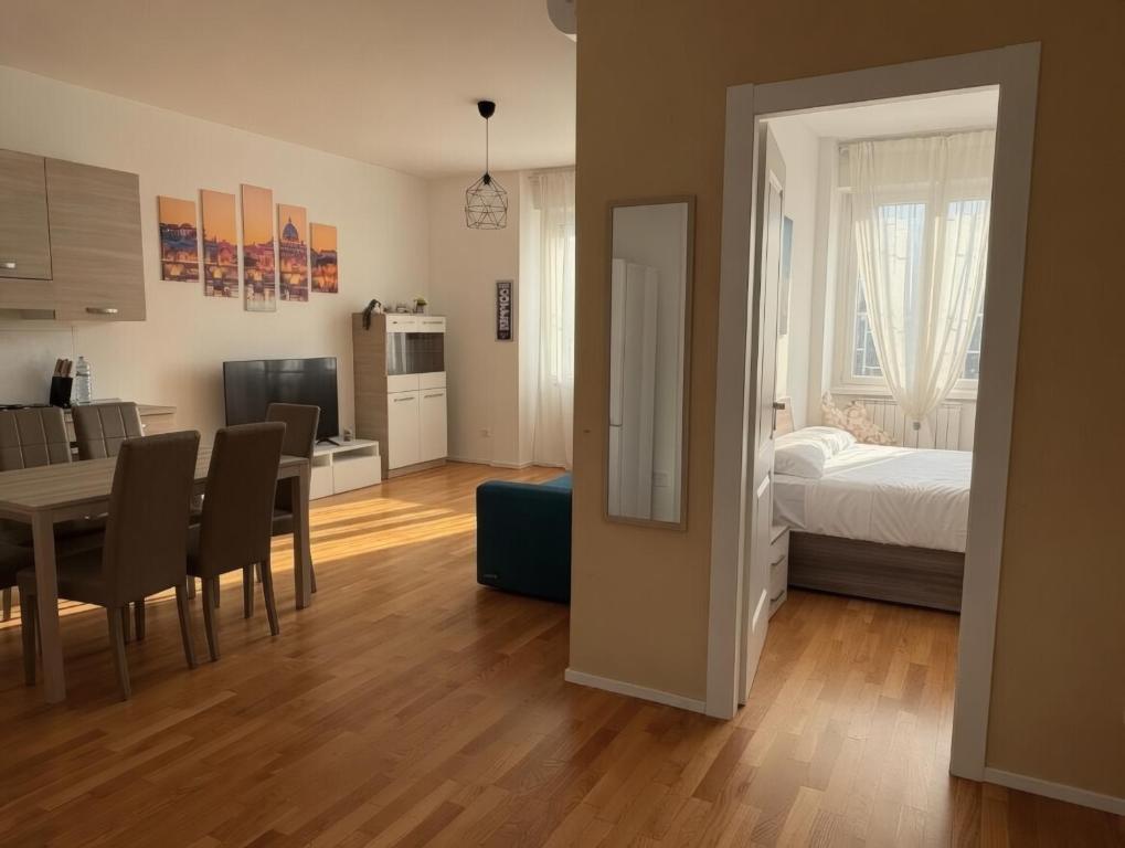 Modern Apartment near Tiburtina Station by RHR - 2