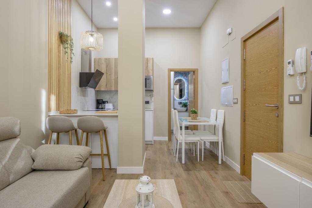 Apartamentos Brisas de Cádiz 1 - 4