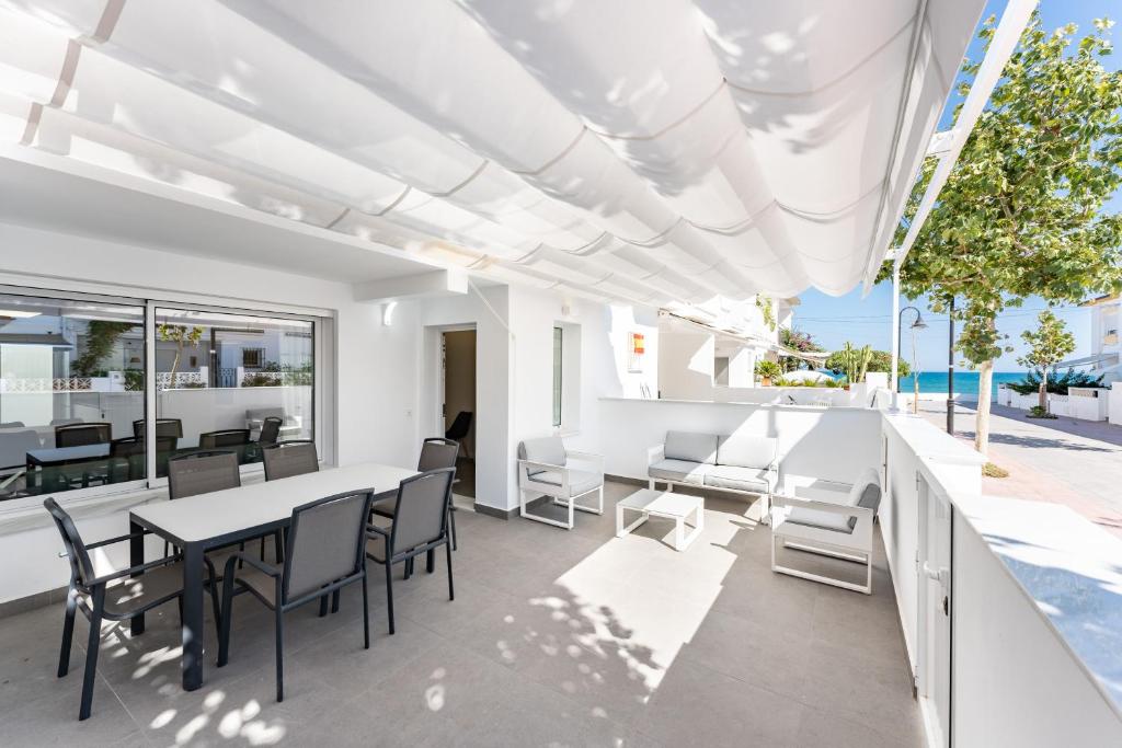 248 New Frontline Beach Mollina - 1