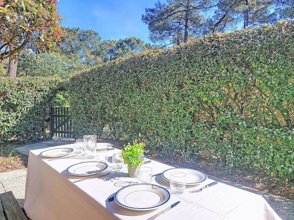 Holiday Home Les Jardins de Lacanau by Interhome - 2