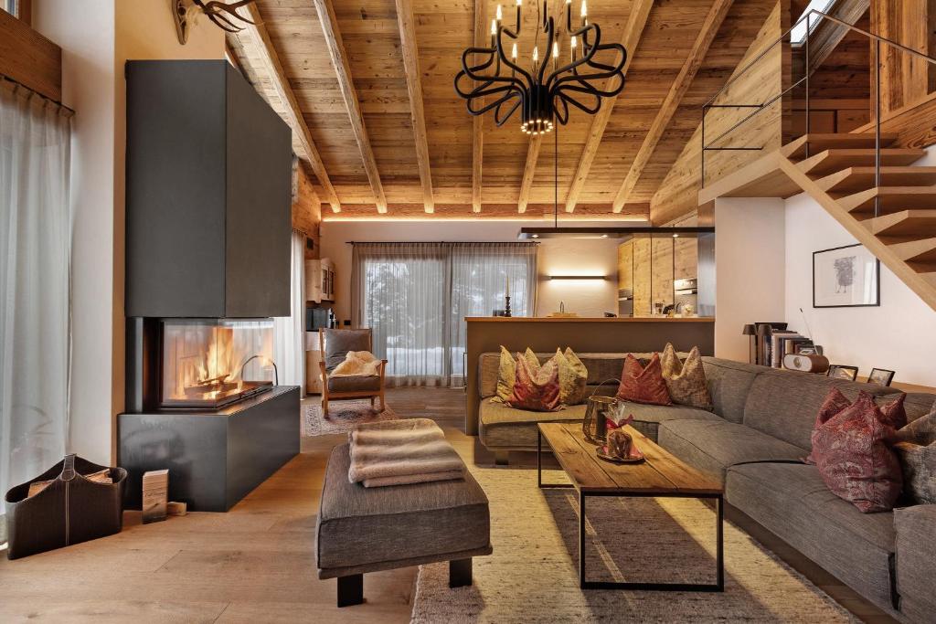 K Lodge Mountain - 1