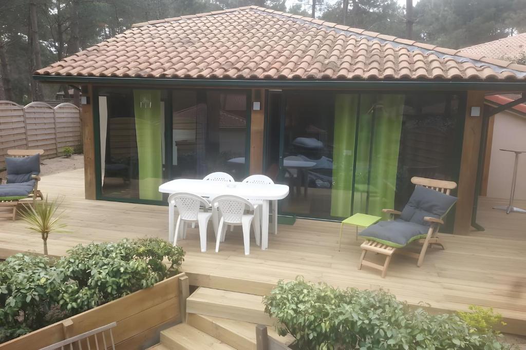 Maison, Piscine sous les pins - 4