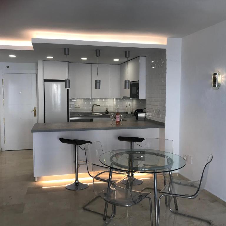 Modern Marina Apt Fantastic - 3