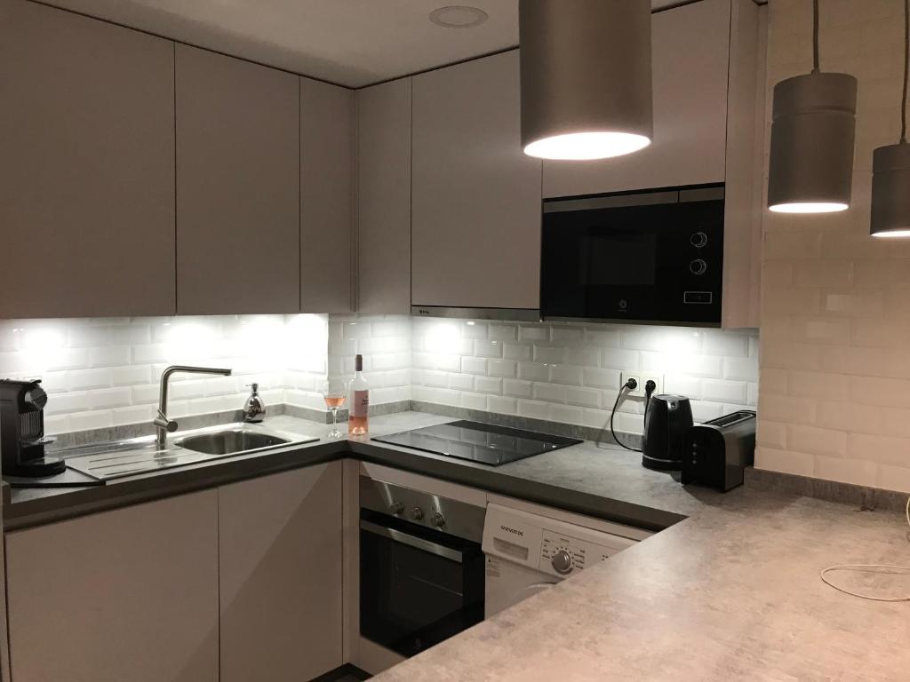 Modern Marina Apt Fantastic - 5