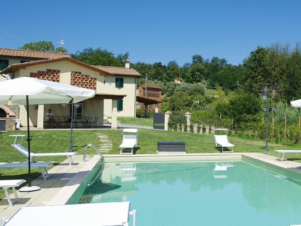 Villa con piscina - 1