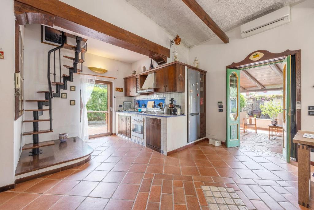 Villa Ellie - 100m from the beach - 3