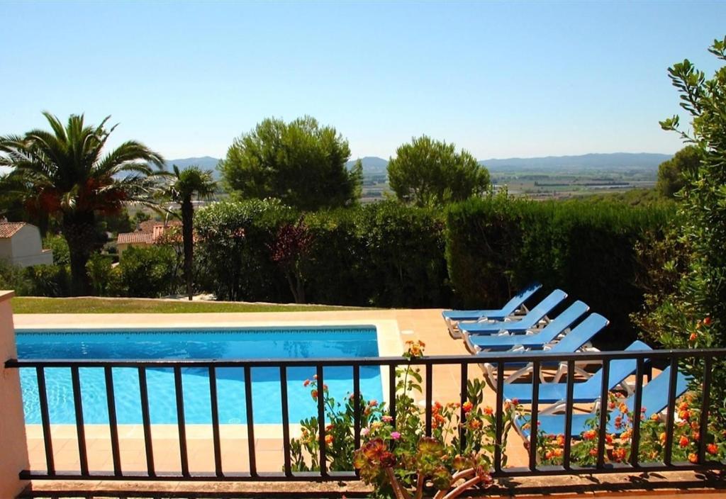 Villa Urgell - 2