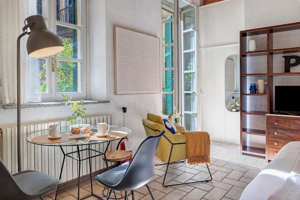 Studio Apartment 1 Min From Lake - 2