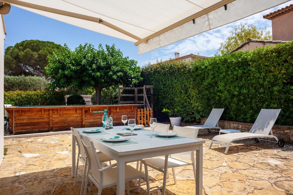 Maison bord de mer piscine et clim - 2