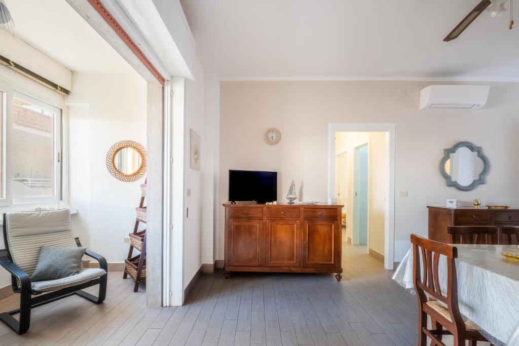 Areon - Central Coastal Residence - 5