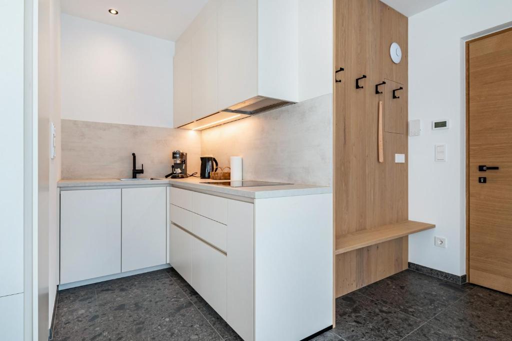 Mountain Meadows Apt 2 - 5