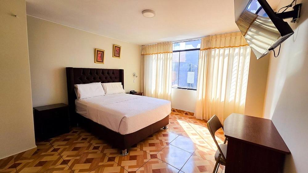 Hotel Palmeras Tacna - 1