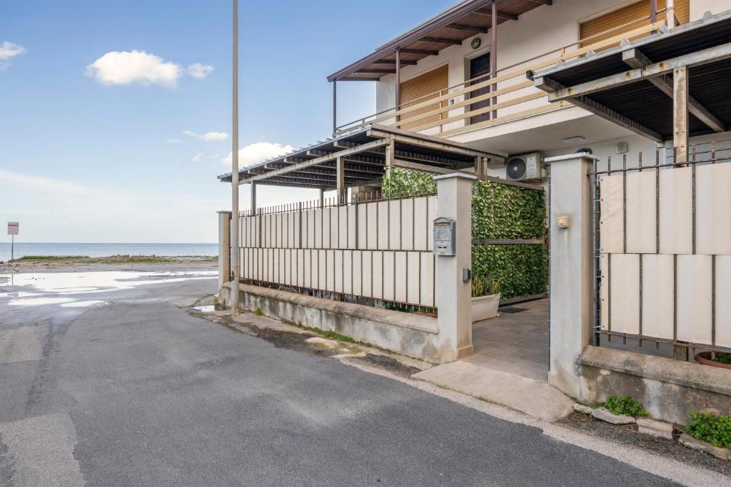 Lido Azzurro Sea Appartments - 1