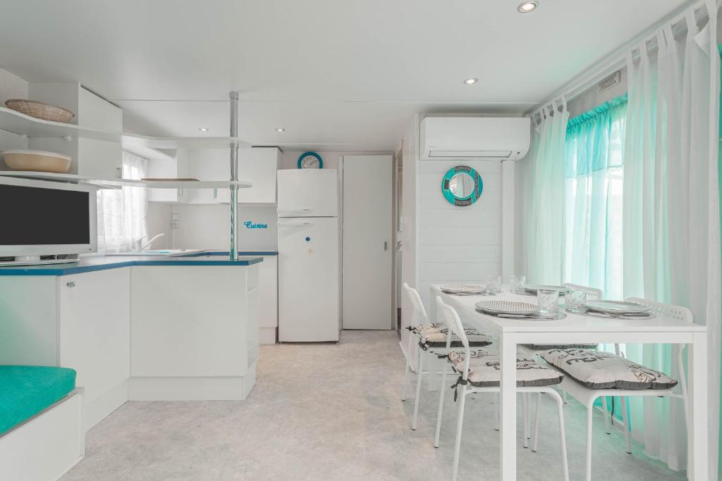 Mobilhome au vert - 4