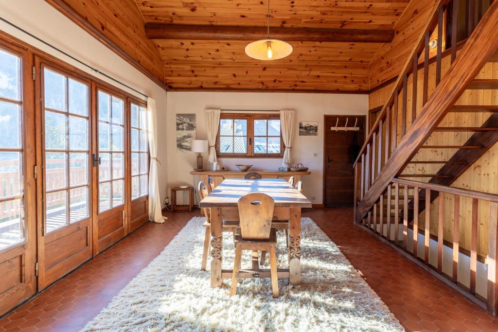 South-facing Chalet With Views - 5