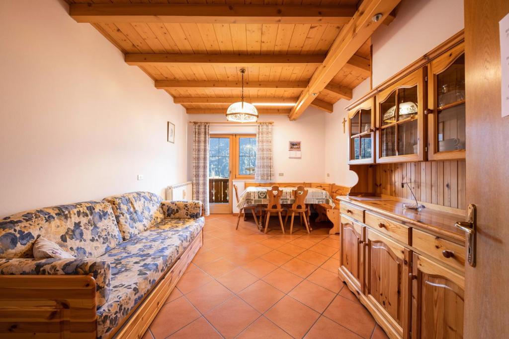 Villa Mazzel with balcony - 3