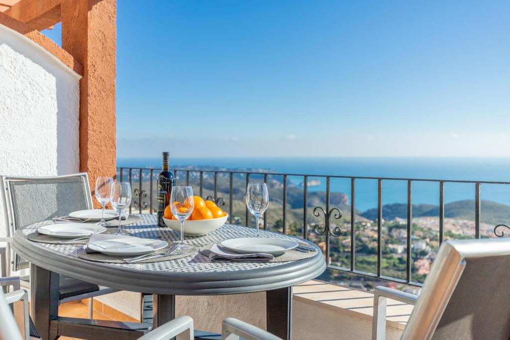180-degrees sea view with pool - 3
