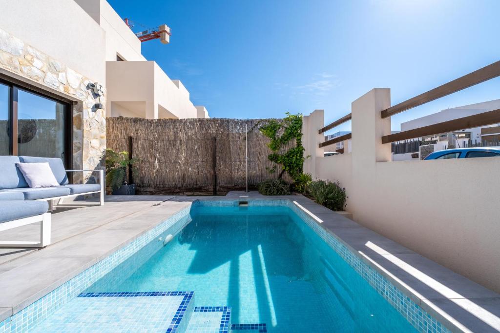Chalet con Piscina - 2
