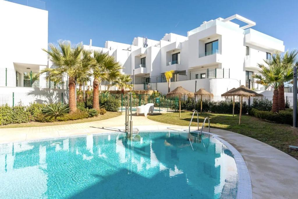 Beach terraced house close town - 1