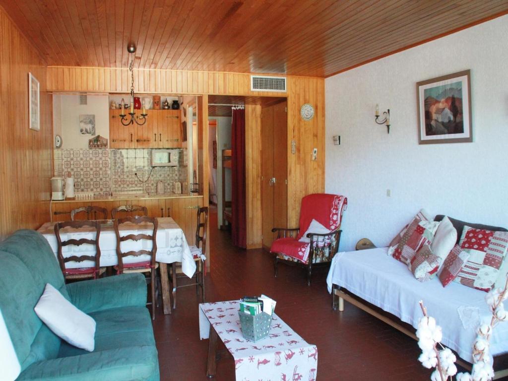 Apartment for 5 people with pool - 3