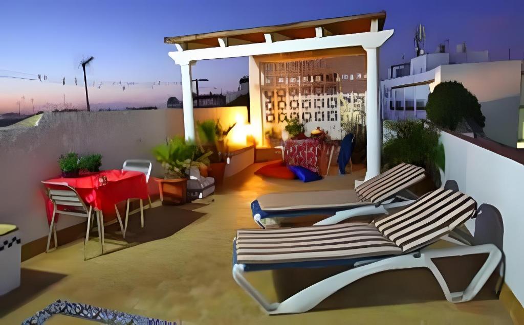 Estudio Portón 1 - Ideal Parejas - 2