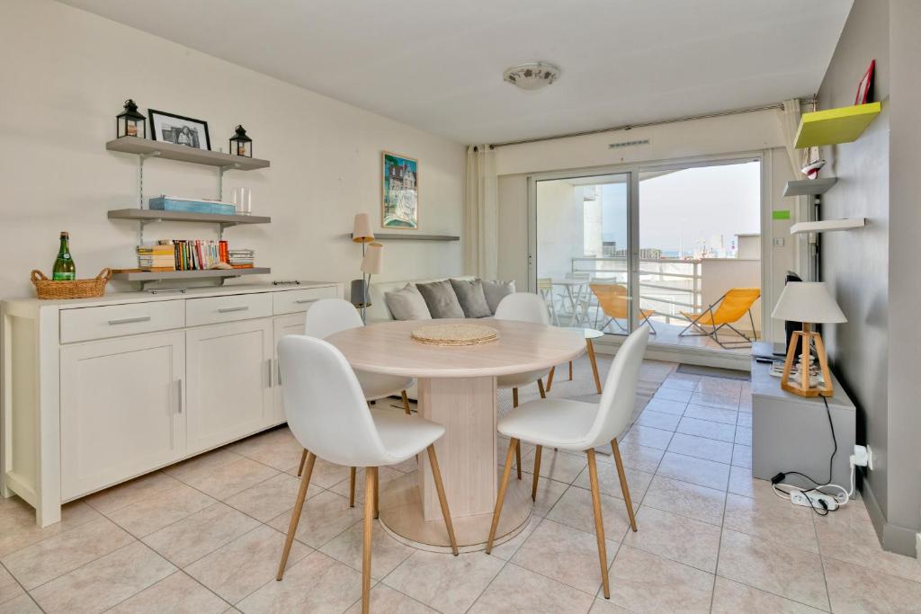 Appartement vue mer - 50 m plage - 2