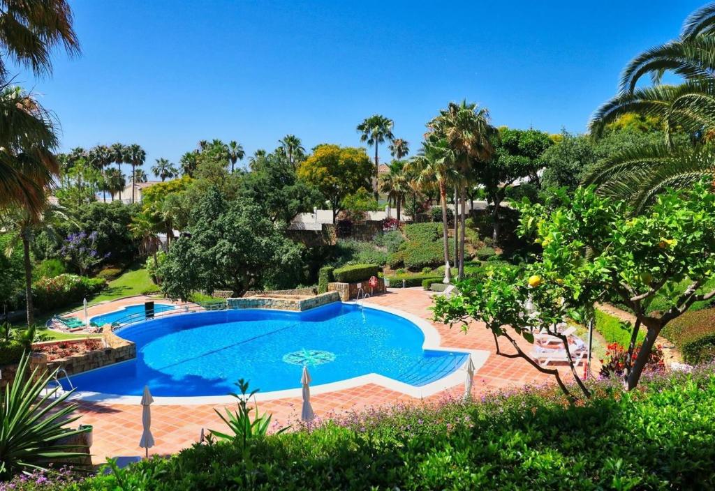 Fabulous apartment in Elviria Hills - 1