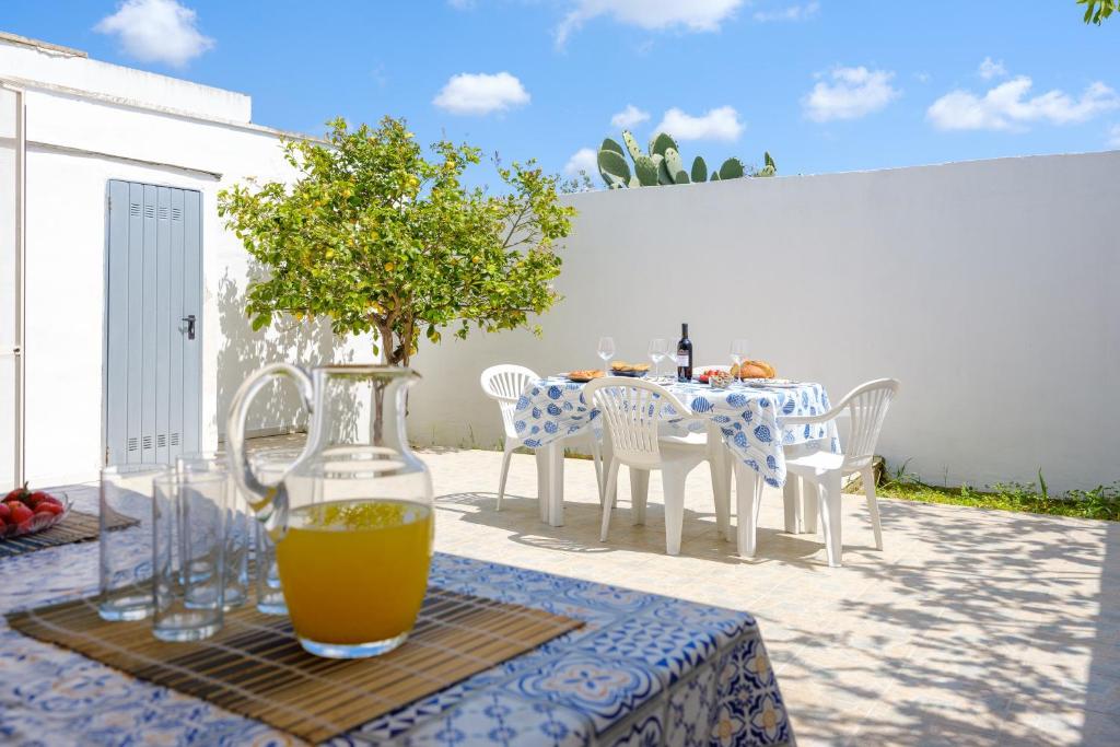 Villa Maestrale a Torre Lapillo - 1