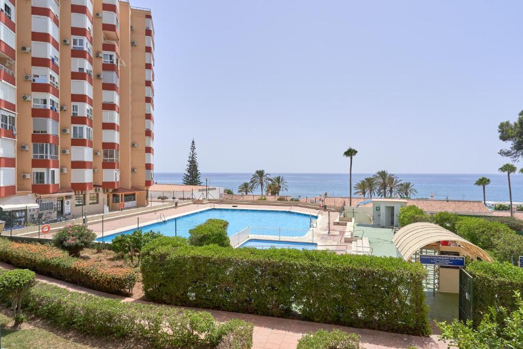 Primera línea con terraza A104 - 2