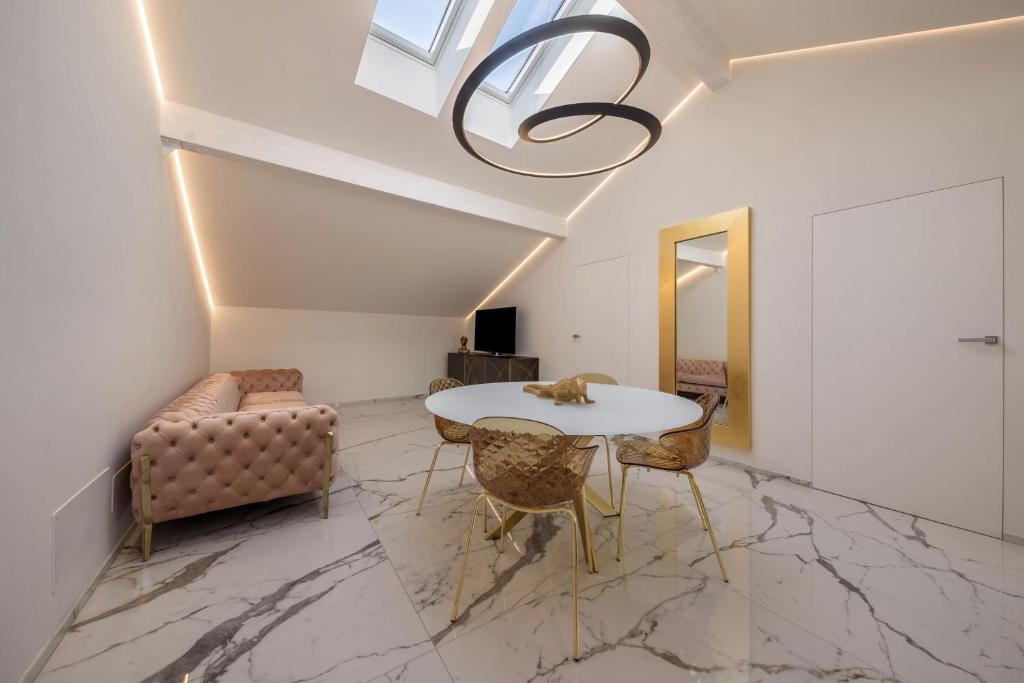 App 301 Palazzo Cavour - 4
