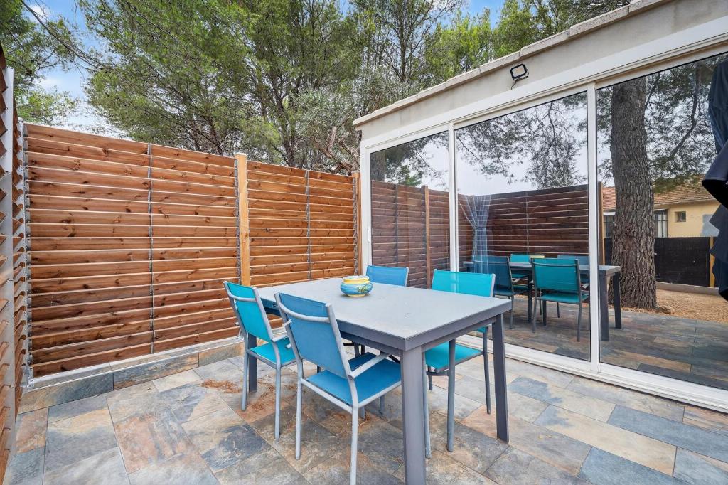 Cabanon des Amandiers avec terrasse - 2