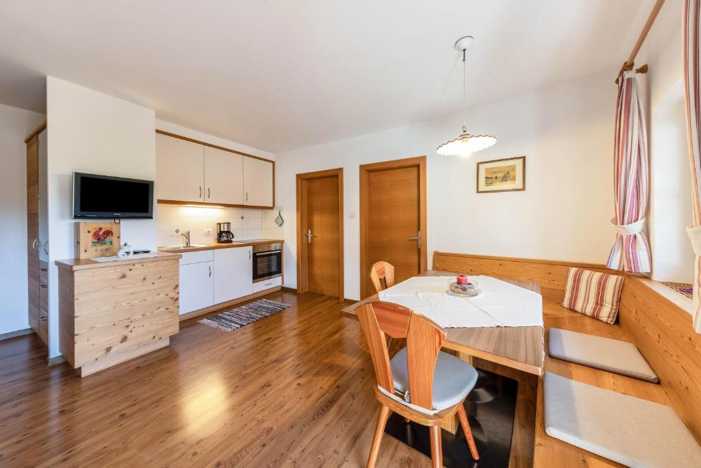 Florerhof Ferienwohnung Flieder - 4