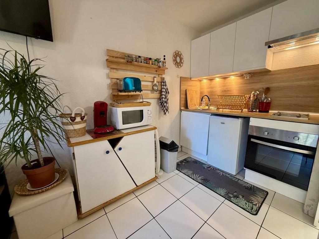 Maisonnette cosy dans les pins proche océan - 3