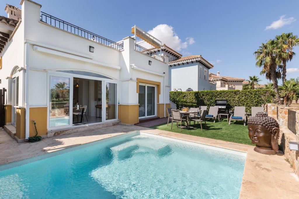 Luxury Frontline Golf Villa - 2