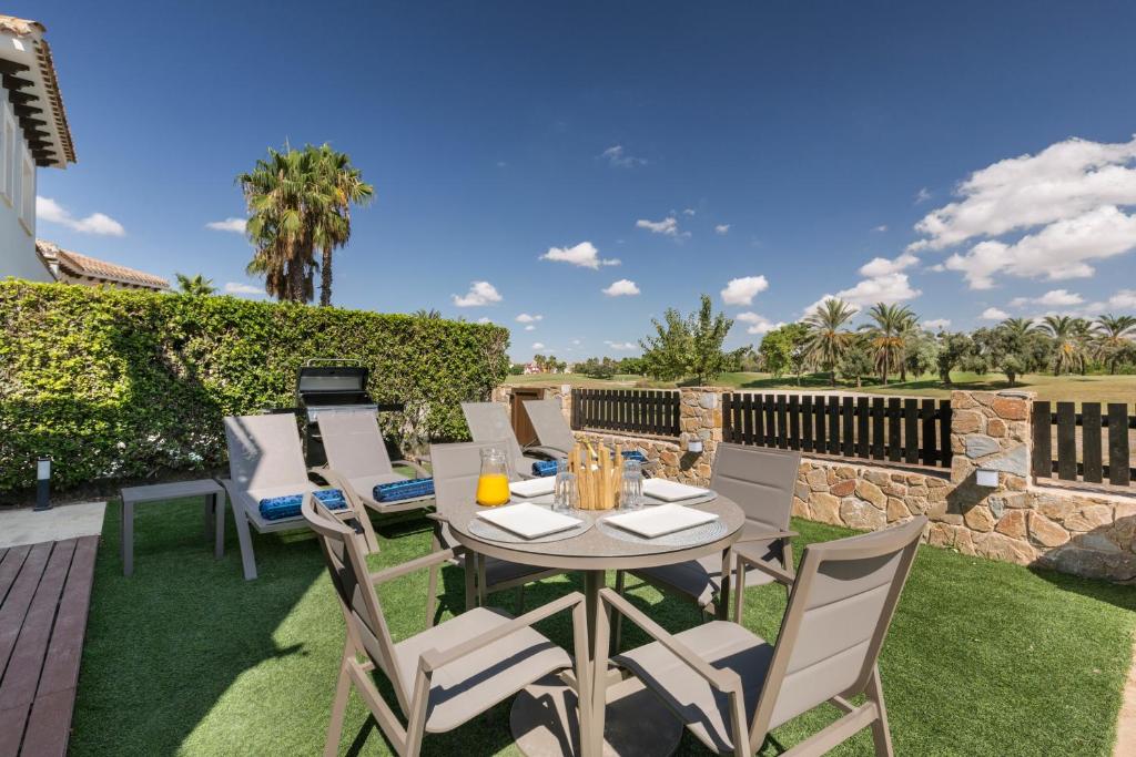 Luxury Frontline Golf Villa - 3