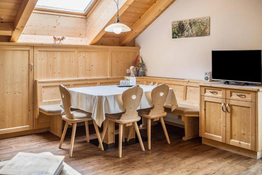 Stoffnerhof Apt Alpenrose - 2