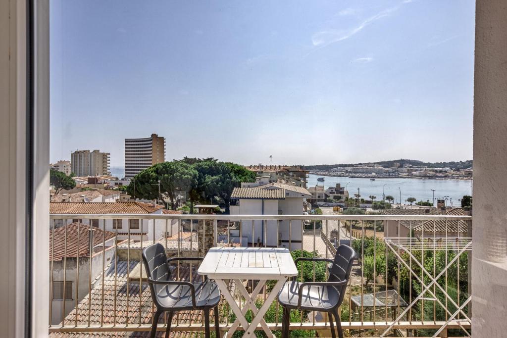 Apartamento ático en L'Escala - 1