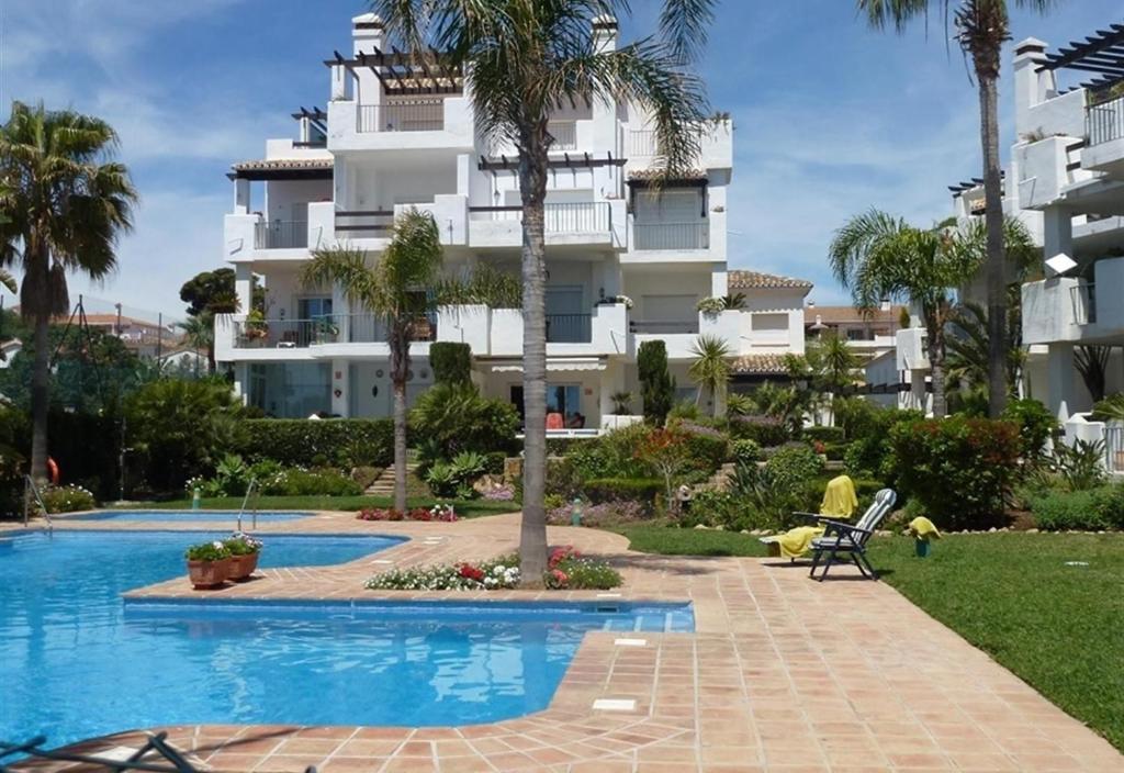 Frontline Beach Apartment - 3