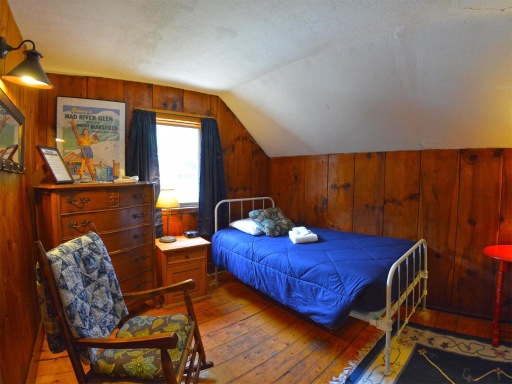 Hyde Away Inn photo