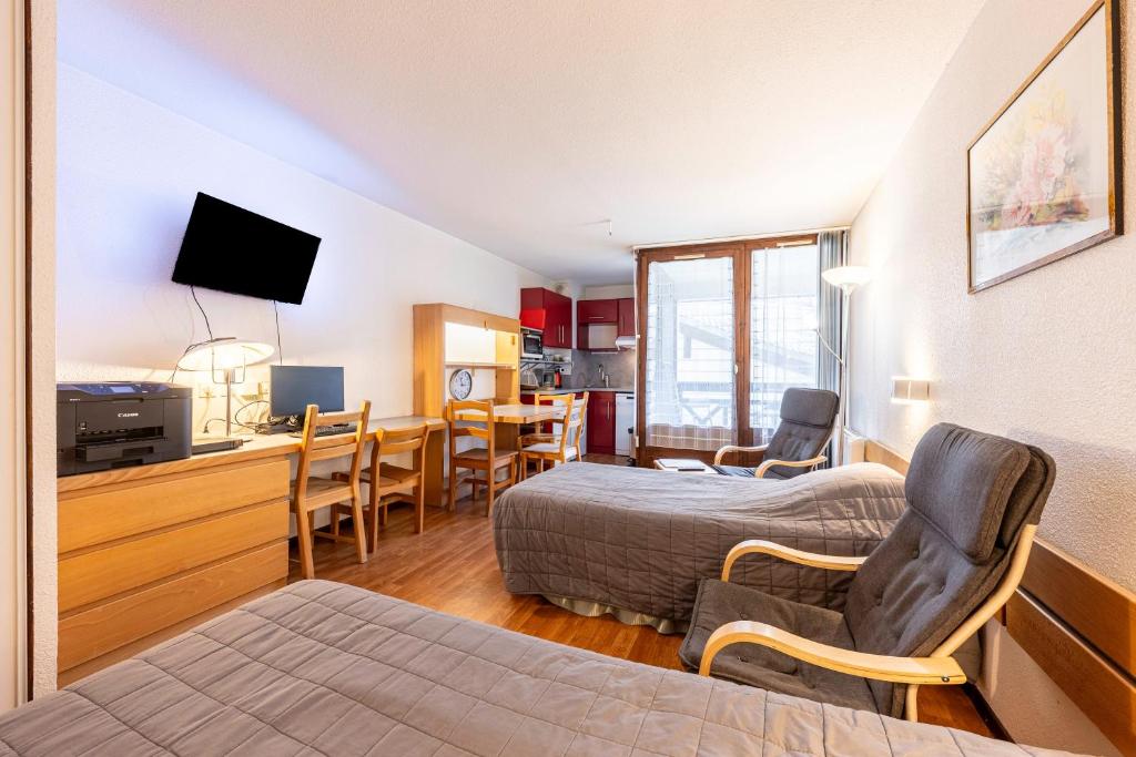 Les cybeles - studio 3 personnes - 1