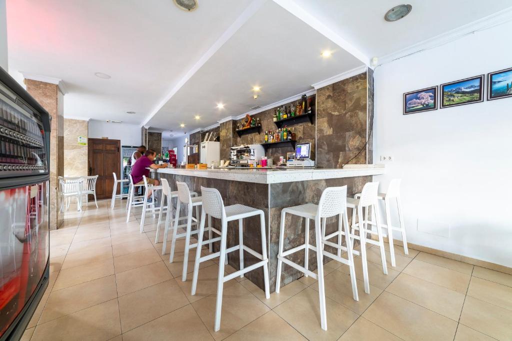 Hostal Moya - 4