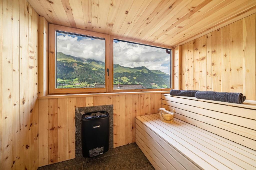 Mucher Apt Jakob - 2
