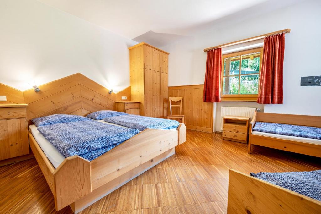Lindenhof Apt 9 - 3