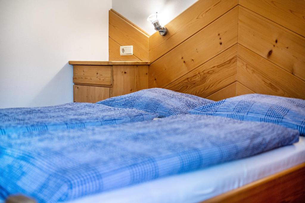 Lindenhof Apt 9 - 5