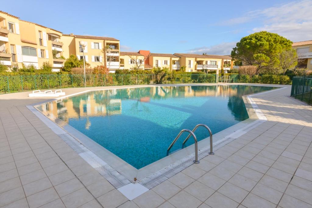 Cassis Apartments for Rent, France price from 11 of Hotels