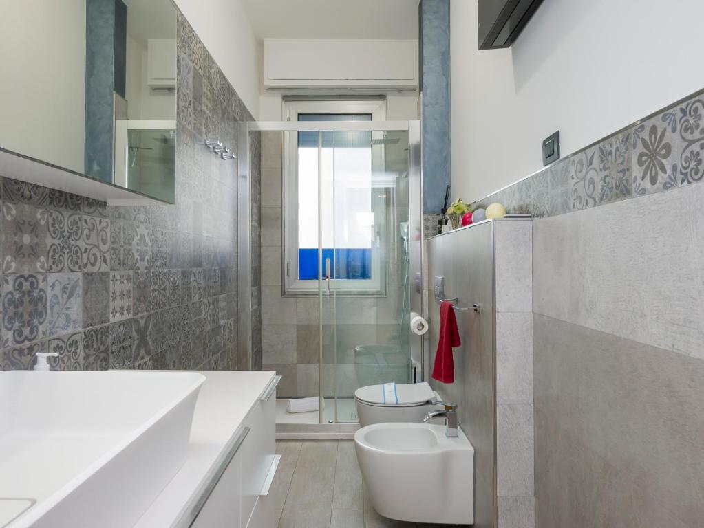 I-Host - Spacious 3BR Apt - Balcony - Sleeps 7 - 4