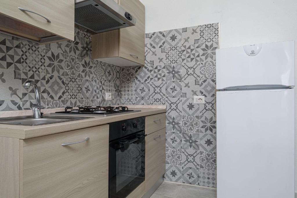 Brezza Marina Apartment- Terrace - 5