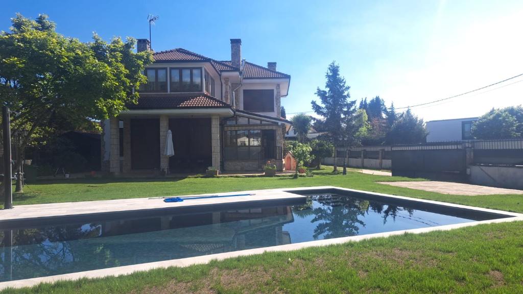 Casa Chalet, Villa Elisa - 1